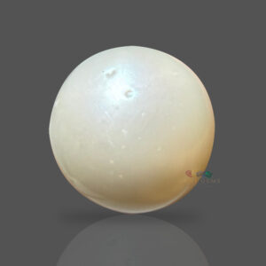 Pearl (Moti) 4.56ct